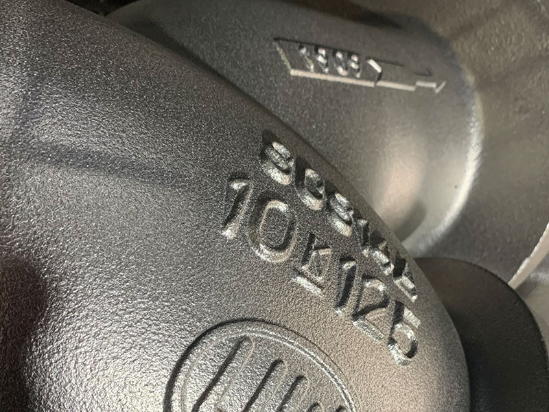 きれいな鋳物肌